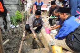 Bupati Jombang Hadiri Peletakan Batu Pertama Rumah Syukur Layak Huni Shiddiqiyah
