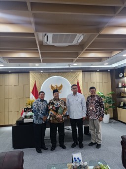 Program Pertanian Jombang Disorot Pusat, Bupati Warsubi Sampaikan Strategi ke Wamentan