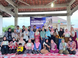 Pemberdayakan Perempuan Pesisir: Pelatihan Pengolahan Surimi untuk Meningkatkan Perekonomian Lokal