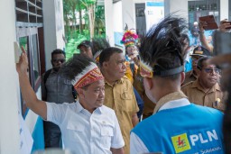 Semarak Kemerdekaan, Program Lisdes Kementerian ESDM Percepat Pemerataan Akses Listrik PLN di Papua