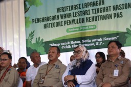 Perhutani KPH Jombang Hadiri Verifikasi Lapangan Penghargaan Wana Lestari Tingkat Nasional di Wonosalam