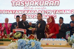 Tasyakuran Hari Bhayangkara ke-79, Polres Jombang Berikan Penghargaan kepada Bupati, Dandim dan Pemenang Lomba