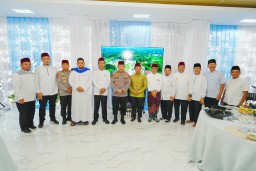 Kapolri Sambang Petang Bersama Ustadz Abdul Somad, Komitmen Jaga Kamtibmas