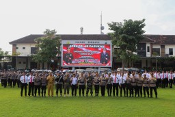 Kapolres Jombang Pimpin Apel Gelar Pasukan Operasi Patuh Semeru 2025
