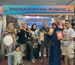 DPC PEKNAS Kabupaten Rembang Berpartisipasi dalam Expo Rembang 2025,Komitmen Kerakyatan Daerah