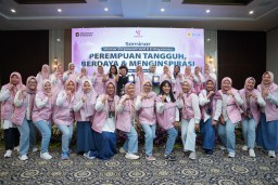 Rayakan HUT RI ke-80, Srikandi PLN Icon Plus dan PLN Grup Jatim Dorong Perempuan Lebih Berdaya dan Menginspirasi