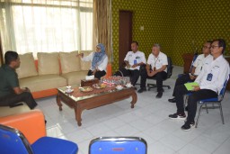 Perkuat Sinergitas, Perhutani Jombang dan TNI Tanam Tebu Guna Swasembada Gula Nasional