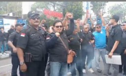 Tuntutan Aksi Demonstrasi Aliansi Lamongan Bersatu Dikabulkan DPRD, Prioritaskan Infrastruktur Jalan