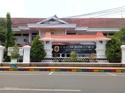 Sudewo Bupati Pati Kembali Menghilang Seusai Muncul ke Publik