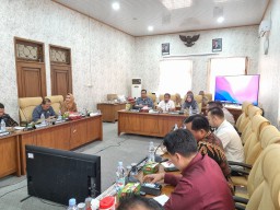Pansus Hak Angket DPRD Pati Hadirkan Pakar Hukum Tata Negara