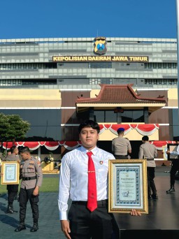 Anggota Polsek Babat Raih Prestasi Gemilang, Terima Piagam Penghargaan dari Kapolda Jatim