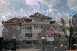 Dinsos Jateng Salurkan Bansos untuk Korban Demo Pati