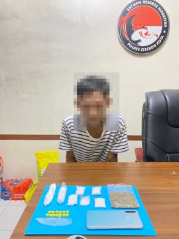 Polisi Bekuk Pengedar Sabu, Ekstasi, dan Ganja di Kota Cirebon
