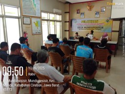 Pelatihan Pengelolaan Keuangan BUMDES Program Ketahanan Pangan Desa Mundupesisir Kecamatan Mundu