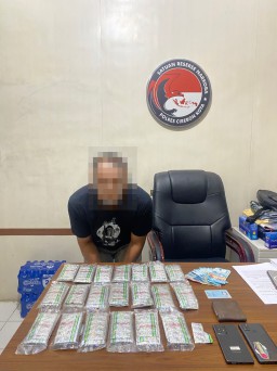Sat Resnarkoba Polres Cirebon Kota Tangkap Pengedar Obat Tanpa Izin di Kapetakan