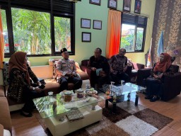 Satbinmas Polres Lamongan Gelar Sosialisasi Pencegahan Kenakalan Remaja di SMP Negeri 5 Lamongan