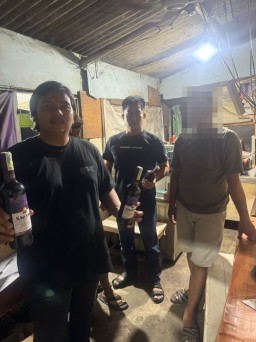 Satresnarkoba Polres Cirebon Kota Gelar Operasi Miras di Sejumlah Titik, Puluhan Botol Disita