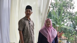 Momen Kebahagiaan Kades Jumali, Berikan Restu Pernikahan Anak Pertama