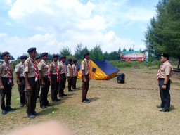 Ka. Kwarran Gelar Pelantikan Dewan Kerja Ranting (DKR) di Wisata Pantai Layur