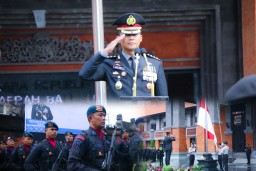 Polda Bali Gelar Upacara Hari Pahlawan: Karo SDM Ajak Anggota Teladani Semangat Juang Para Pahlawan