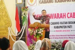 Bupati Sudewo Buka Muscab IBI Pati: Tekankan Profesionalisme Bidan dan Penurunan Angka Kematian Ibu-Bayi