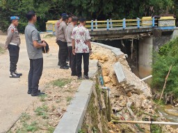 Antisipasi Bencana Hidrometeorologi, Kapolresta Pati Tinjau Titik Rawan di Sukolilo