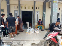 Penyaluran Bantuan Pangan Beras dan Minyak Goreng Pemerintah melalui Perum BULOG Periode Oktober-November 2025