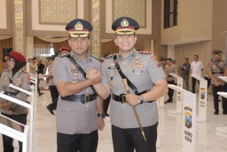 Sertijab di Polda Jatim, Pergantian Tongkat Komando Polres Lamongan