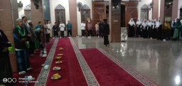 DKM Masjid Falah Desa Mundu pesisir Kecamatan Mundu Peringati Isra Miraj