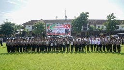 Polres Jombang Berikan Penghargaan kepada Personel Polsek Ngoro dan Masyarakat Berprestasi