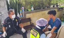 DVI Polda Jabar Ambil Data 2 Keluarga Korban Kecelakaan Pesawat ATR 42-500