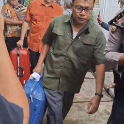 Pendopo Pati Digeledah KPK, Penyidik Angkut Dua Koper dan Satu Kardus