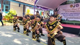 Eskupat Rembang Gelar Persari dan Bazar Siaga