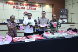 Polda Jatim Bongkar Dua Kasus Narkoba, Total 33,374 Kg Sabu Disita Satu Kurir Ditangkap