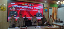 Lakukan konferensi Pers, Kapolres Lamongan Nyatakan Perang Terhadap Pelaku Curanmor