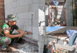 Satgas TMMD Pasuruan Percepat Pembangunan MCK Guna Tingkatkan Sanitasi Warga
