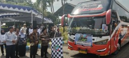 Pemkab Jombang Berangkatkan Arus Balik Gratis 2026, 300 Penumpang Menuju Jakarta