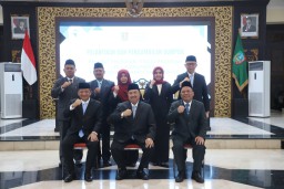 Bupati Jombang Lantik 5 Pimpinan Tinggi Pratama Hasil Seleksi Terbuka