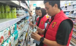 Satgas Pangan Polresta Banyuwangi Ingatkan Swalayan Tarik Produk Hampir Kedaluwarsa