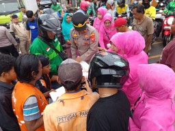 Berbagi Ramadhan Polsek Cirebon Selatan Timur, Tebar Kepedulian Bersama Bhayangkari untuk Masyarakat