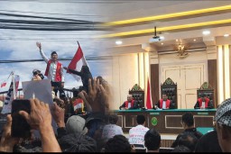 Sidang Vonis Aktivis AMPB Disambut Ribuan Massa, Botok Cs Hirup Udara Bebas