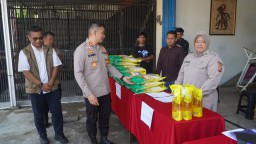 Polres Cirebon Kota Gelar Bazaar Pangan Murah, Beras hingga Minyak Dijual di Bawah Harga Pasar