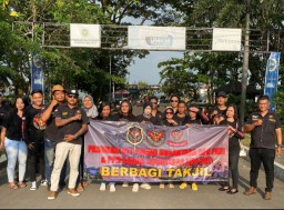 Ormas Squad Nusantara Divisi Pasukan Inti dan Srikandi Berbagi 1.500 Takjil dan Santuni Anak Yatim di Pati