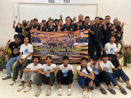 Tebar Kebaikan di Bulan Ramadan, LSM Harimau Rembang Bagikan 500 Takjil untuk Masyarakat