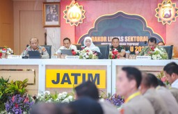 Rakor Lintas Sektoral, Operasi Ketupat Semeru 2026, Kapolda Jatim Tekankan Sinergi Pengamanan Nyepi dan Idul Fitri