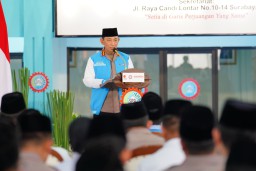 Kapolri di Hadapan Buruh: Satukan Tekad dan Barisan untuk Wujudkan Indonesia Emas 2045!