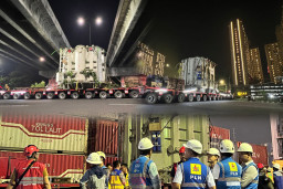 Sokong Kelistrikan Jantung Jawa Timur, 6 Unit IBT GISTET 500 kV Waru Tiba di Pelabuhan Mirah, Tanjung Perak