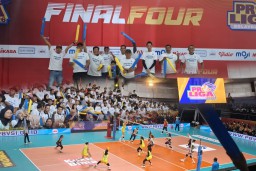 Dukungan Total Suporter, Jakarta Electric PLN Mobile Raih Kemenangan Dramatis di Final Four Proliga