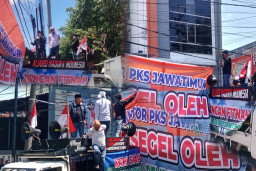 Tak Cukup Minta Maaf, AMI Tekan PKS Pecat Aboe Bakar ! Wajib Sujud Maaf ke Ulama Madura