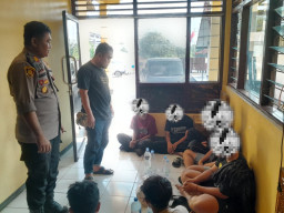 Polsek Sukolilo Bergerak Cepat Gagalkan Tawuran Remaja, Delapan Pelajar Diamankan